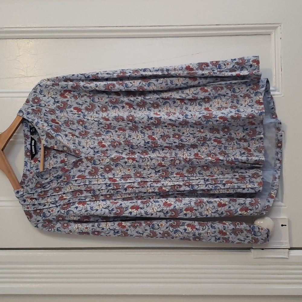 Lands' End pintuck blouse M